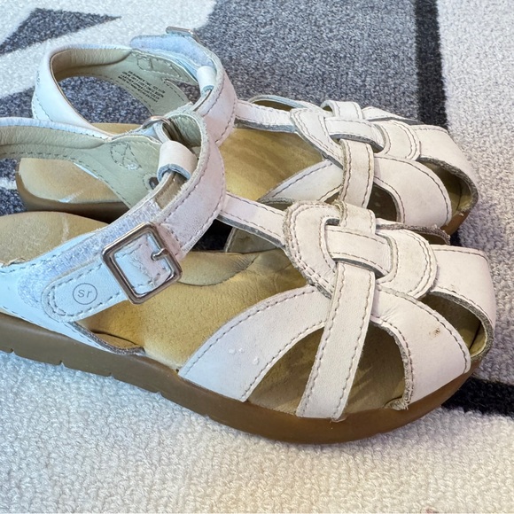 Stride Rite White Leather Kids Summertime Sandals - Picture 3 of 9